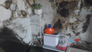 Во так можно красиво прятать трубу на кухне!