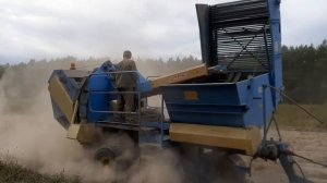 Уборка картофеля в Беларуси - Мтз 80 и Anna Z-644 . Мтз 82.2 2птс-4 х4