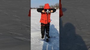 Аккумуляторный ледобур ЕРШ-110Вт и шнек Торнадо-М 150мм с ножами ЗВЕРЬ