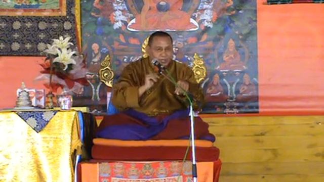 9 2010 07 30 N09 Геше Джампа Тинлей Комментарий на Ламрим Том 2 и Том 3 смотреть онлайн