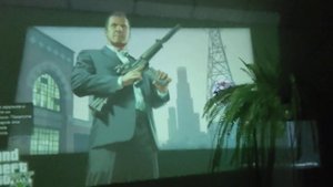 Крутой недорогой проектор для игр на приставке с компанией друзей