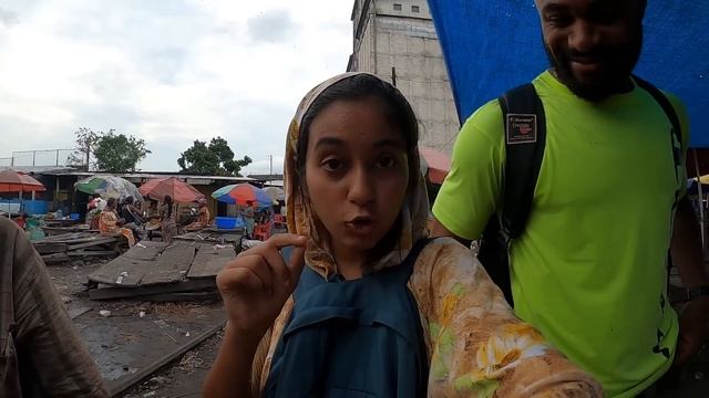 A Day With Locals In Congo Fish Market | Kinshasa ?? смотреть онлайн