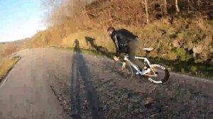 HOW TO RIDE IN DOWNHILL WITHOUT BRAKES  - FIXEDGEAR - DAFNEFIXED