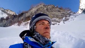 Мужик упал с горы