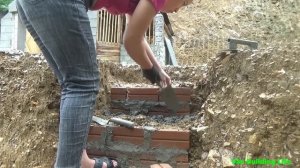 LIVING OFF GRID | Build Stairs, Bring Water To The Tank, Vân Building Life