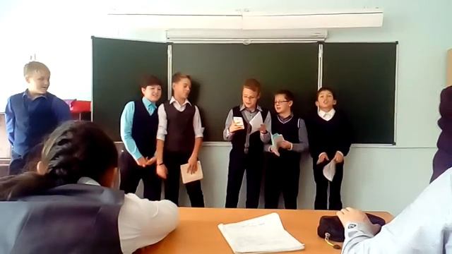 Наш класс! Мальчики поют смотреть онлайн
