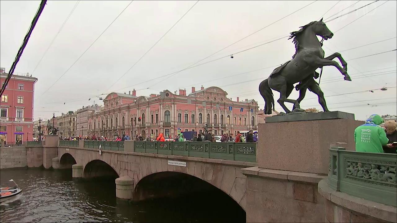 Сообщества санкт петербурга. Санкт-Петербург отметил 300 летие.