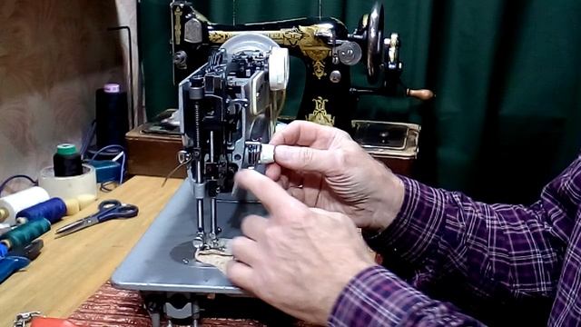 Откручиваем винты на шв.машине, которые не хотят откручиваться. смотреть онлайн