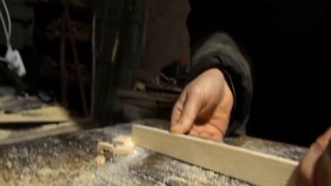 Лобзик в стол. Проще не бывает.