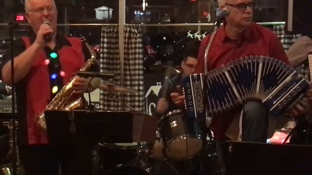 Butterfly - Lil John & ATM with special guest John Gora (2017) смотреть онлайн