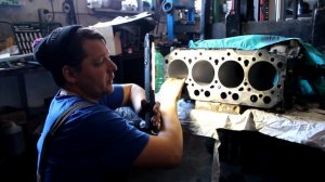 Очередной двигатель 4D33. Жор масла, прорывы картерных газов, потеря компрессии.