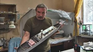 "Игры узоров" - мастерим модель подводной лодки "Варшавянка" (Бийское телевидение)
