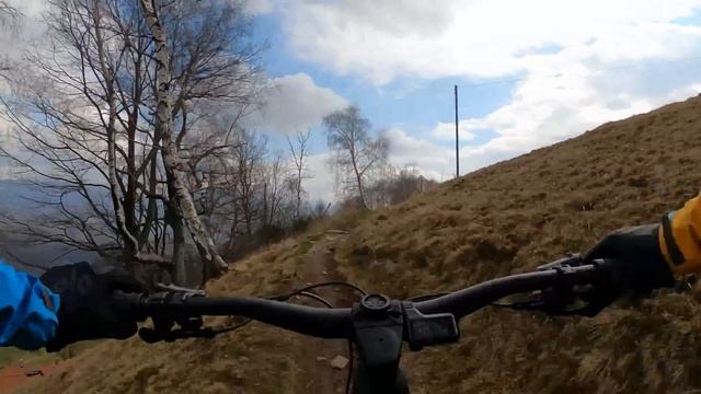 Canyon Spectral ON con batteria da 900 Wh: il test смотреть онлайн