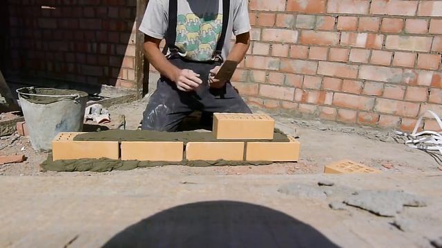 Кладка кирпича вертикально