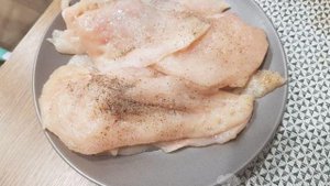 Куриные отбивные с моцареллой