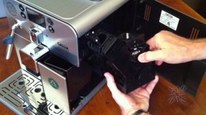 Gaggia Brera: сервисная чистка кофемашины