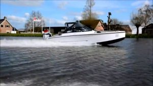 Финский Кабриолет XO 250 RS Open - тест драйв катера на воде