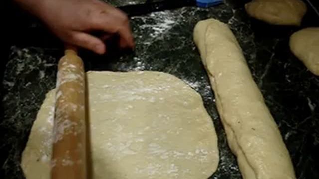 Домашние хлопоты,Кулич с белым шоколадом и миндалем.