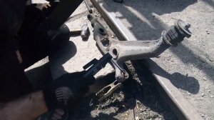 Удаление  сайлентблоков из рычага без пресса part1