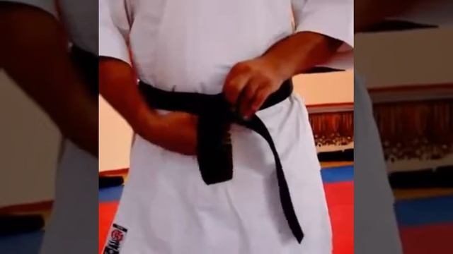 Часть 1. Как завязать пояс каратэ. Метод ученический. смотреть онлайн