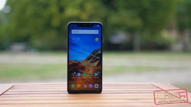 ОТЗЫВ о POCOPHONE F1 + ОБЗОР | Мнение О ТЕЛЕФОНЕ Лучший среди xiaomi? смотреть онлайн