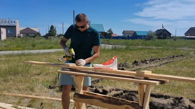 Строительство одноэтажного дома. Проект. Фундамент. 1 часть смотреть онлайн