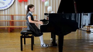 И.Иордан "Охота за бабочкой", К.Гурлитт "Музыкальная шкатулка"