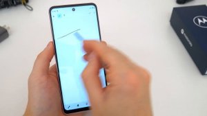 Motorola Moto G Stylus (2022) Unboxing, Hands-On & First Impressions!
