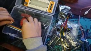 Распаковка Arduino Starter Kit RFID на базе Uno R3 в кейсе