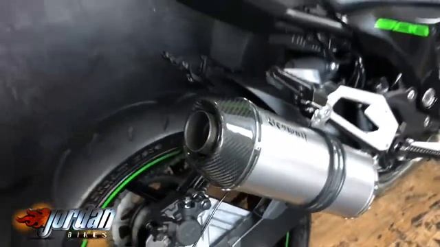 Jordanbikes- For sale Kawasaki Z800 ABS 2025/15 2447 miles £5790 смотреть онлайн