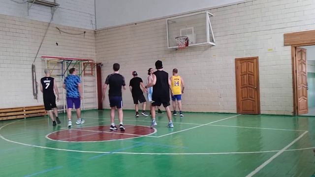 Баскет в 208-м лицее, 18.11.2023, игра 3 смотреть онлайн