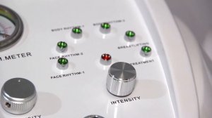 Аппарат вакуумно роликового массажа AS 600