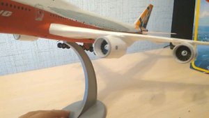 обзор готовой модели boieng 747-8 zvezda 1/144