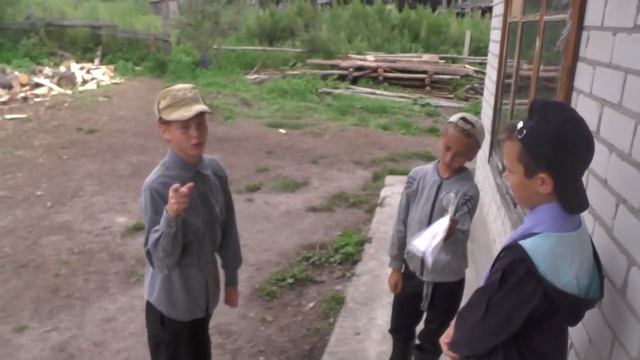 Кто же всё таки насорил на полу вырезанными частями бумаги? 29. 07. 2017 смотреть онлайн