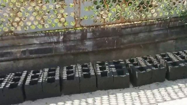 Изготовление шлакоблоков из шлака и отсева 200х200х400