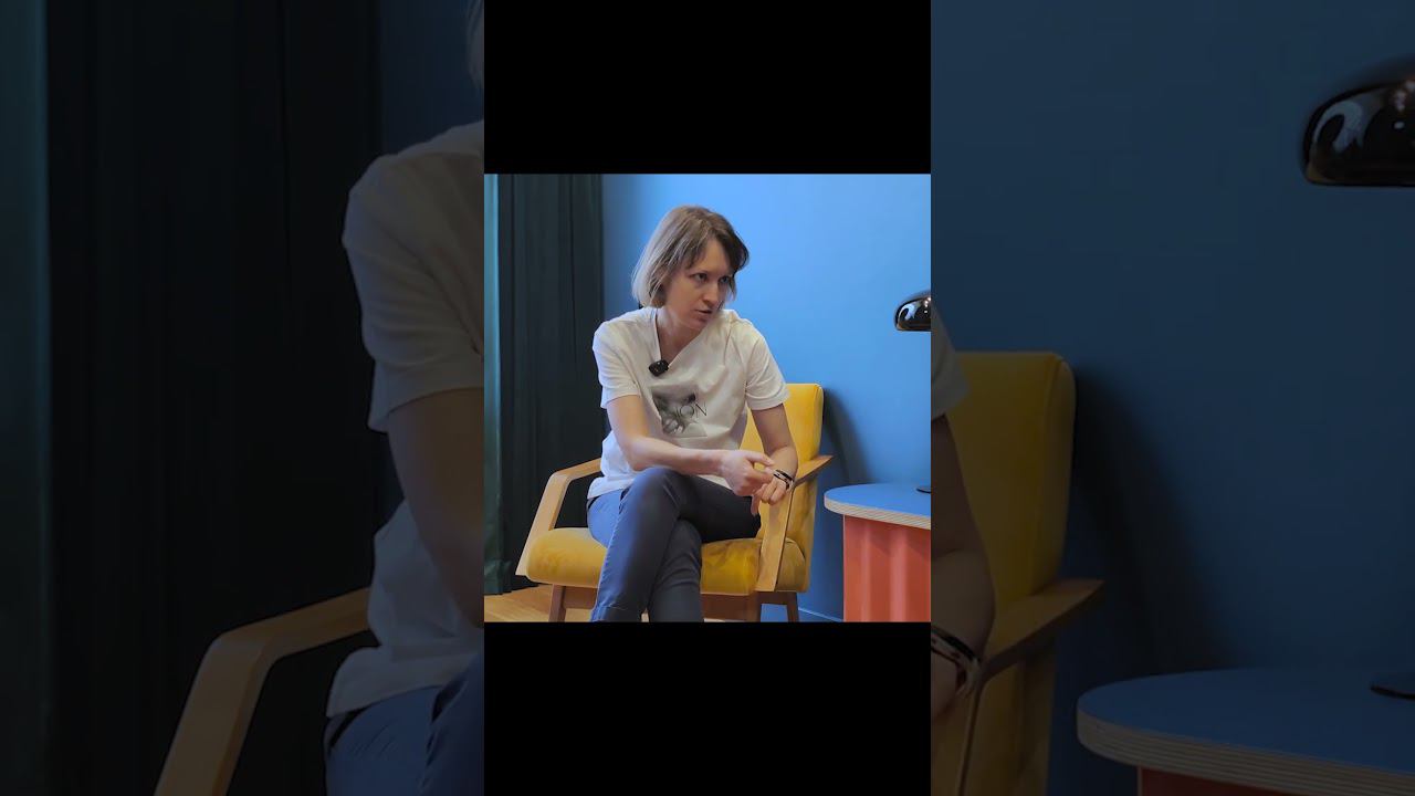 Зоя на сессии у детского психолога Елизаветы Селюниной