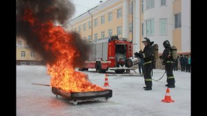 Пожарно-тактические соревнования среди выпускных курсов Уральского института ГПС МЧС России