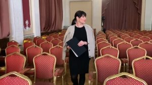 Актриса, певица, солистка Москонцерта Оксана Невежина.