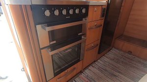 40 Jahre Vanlife/ RVlife | Mercedes-Benz Sprinter Hymer ML 560 | Roomtour / Interview | 3#