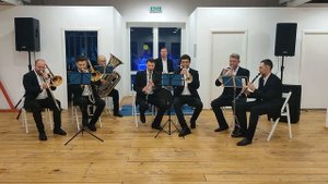 Песня из кинофильма "Весёлые ребята" (Нам песня строить и жить помогает...)