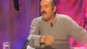 РЕАЛЬНЫЙ ПЕРЕВОД мужик рассказывает про то как он потерял сковородки ИСПАНЕЦ-ХОХОТАЧ