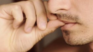 Почему нельзя грызть ногти? Примета