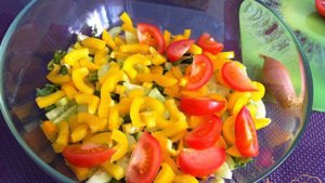 Салат Светофор с овощами