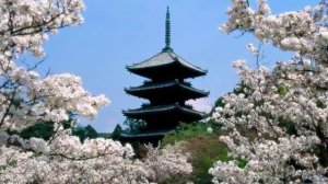 Японский пейзаж с пагодой