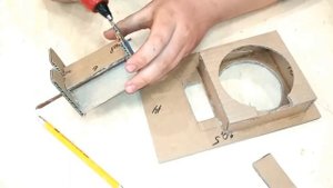 NESQUIK С МОЛОКОМ!!!!!! Как сделать из картона автомат диспенсер несквик с молоком!