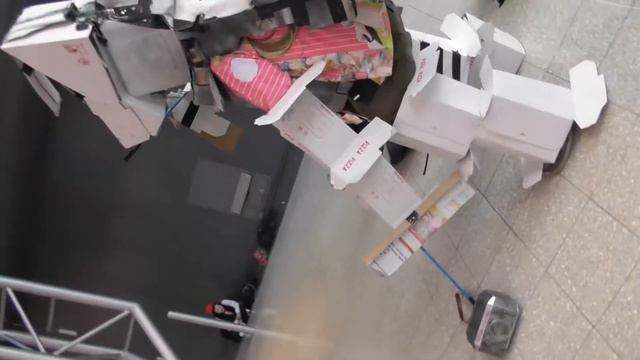 MCM Scotland Sunday - Cardboard Robot and Thor's Hammer смотреть онлайн