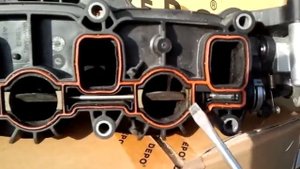 Впускной Коллектор с мотора СВАВ . Тигуан.