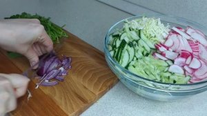 Спорим? Вы такой салат ещё не видели‼️Просто бесподобный!?Готовлю в сезон редиски.??