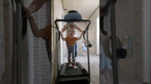 ДЦП.Беговая механическая дорожка как средство для реабилитации.