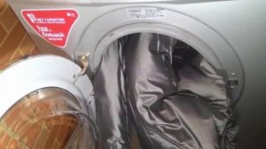 Как постирать пуховик в стиральной машине